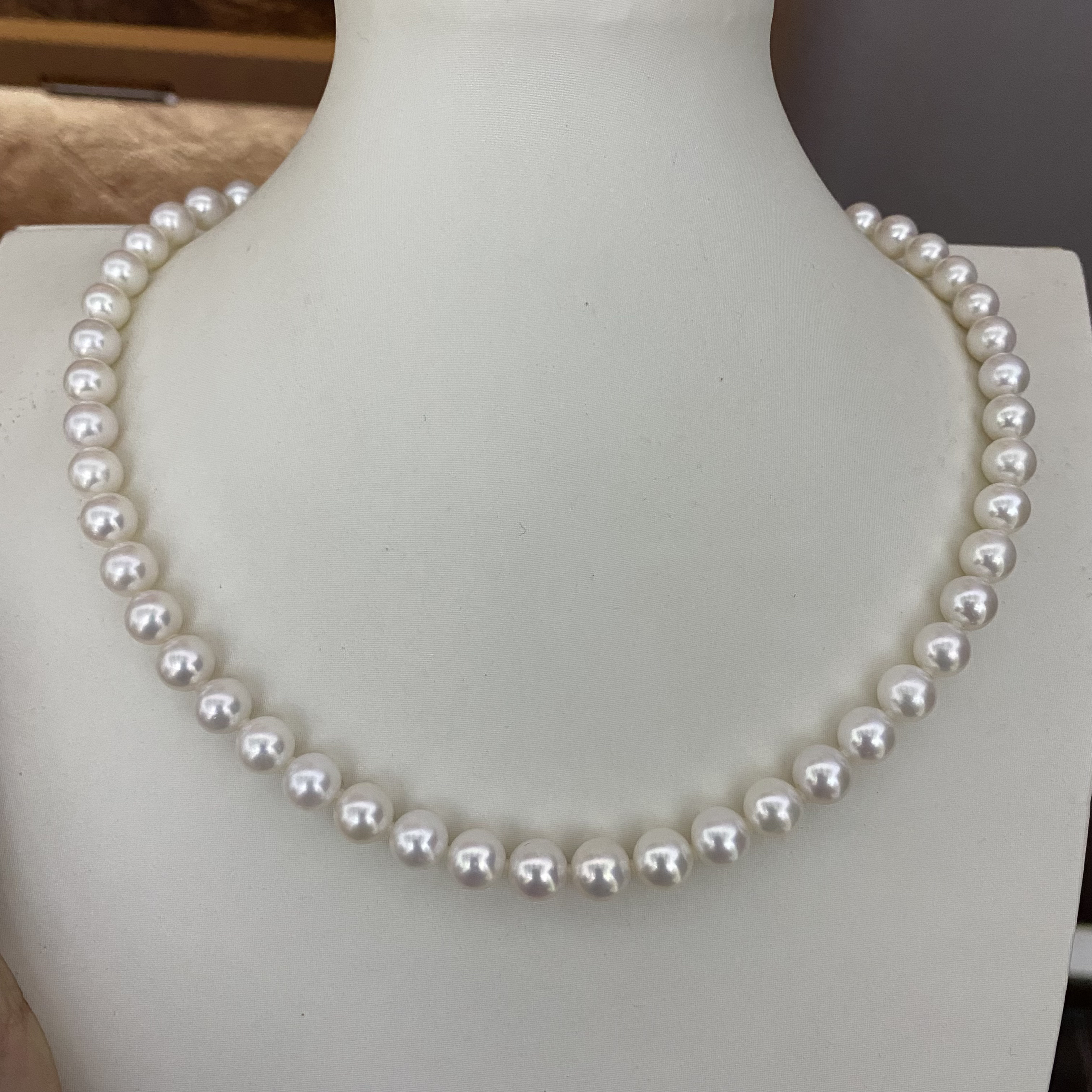 7.5-8.5mm正圆极强光无核淡水珍珠项链 14k金灯笼扣 