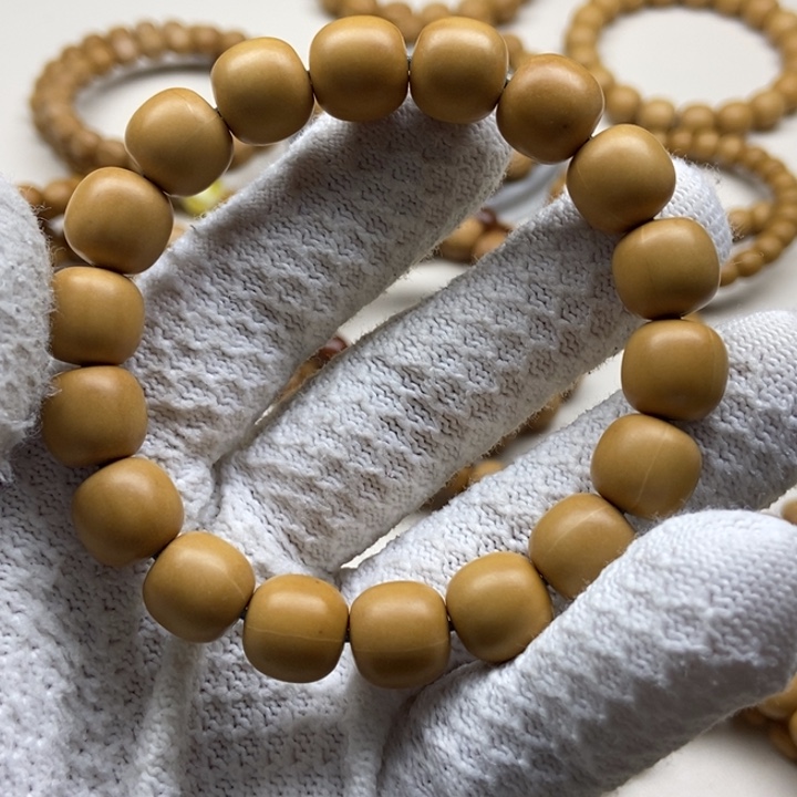 猴头核桃手串R****l龙炎大老邢12➕瑕疵黑点款介意勿拍