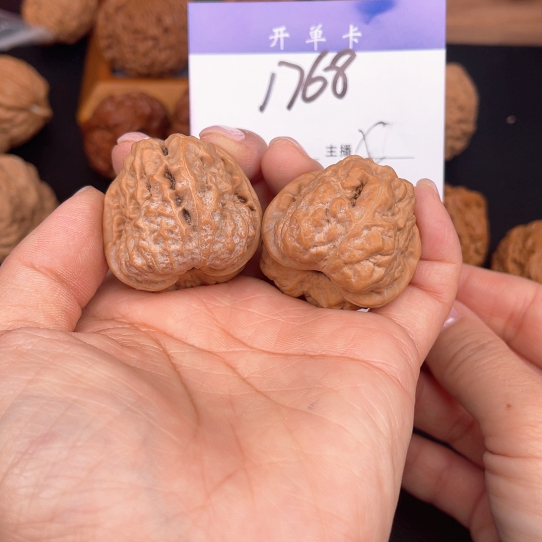 桃核吊坠蛙蛙35尺。 1768