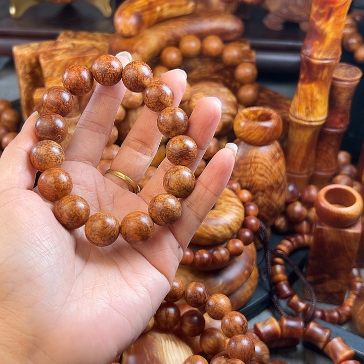 卫***峰松木（琥珀木）无事牌