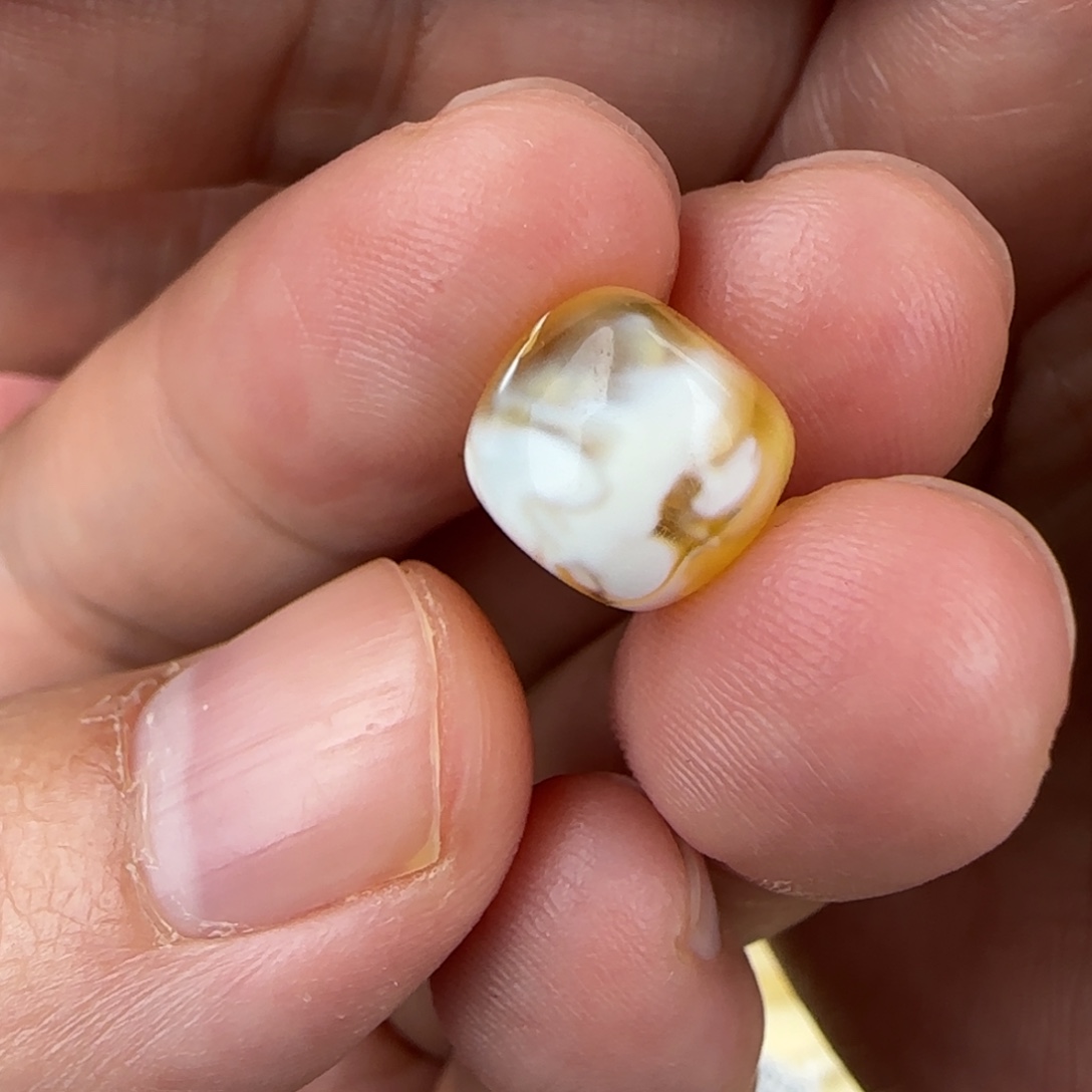 琥珀未镶嵌珠宝奇石10.5咪