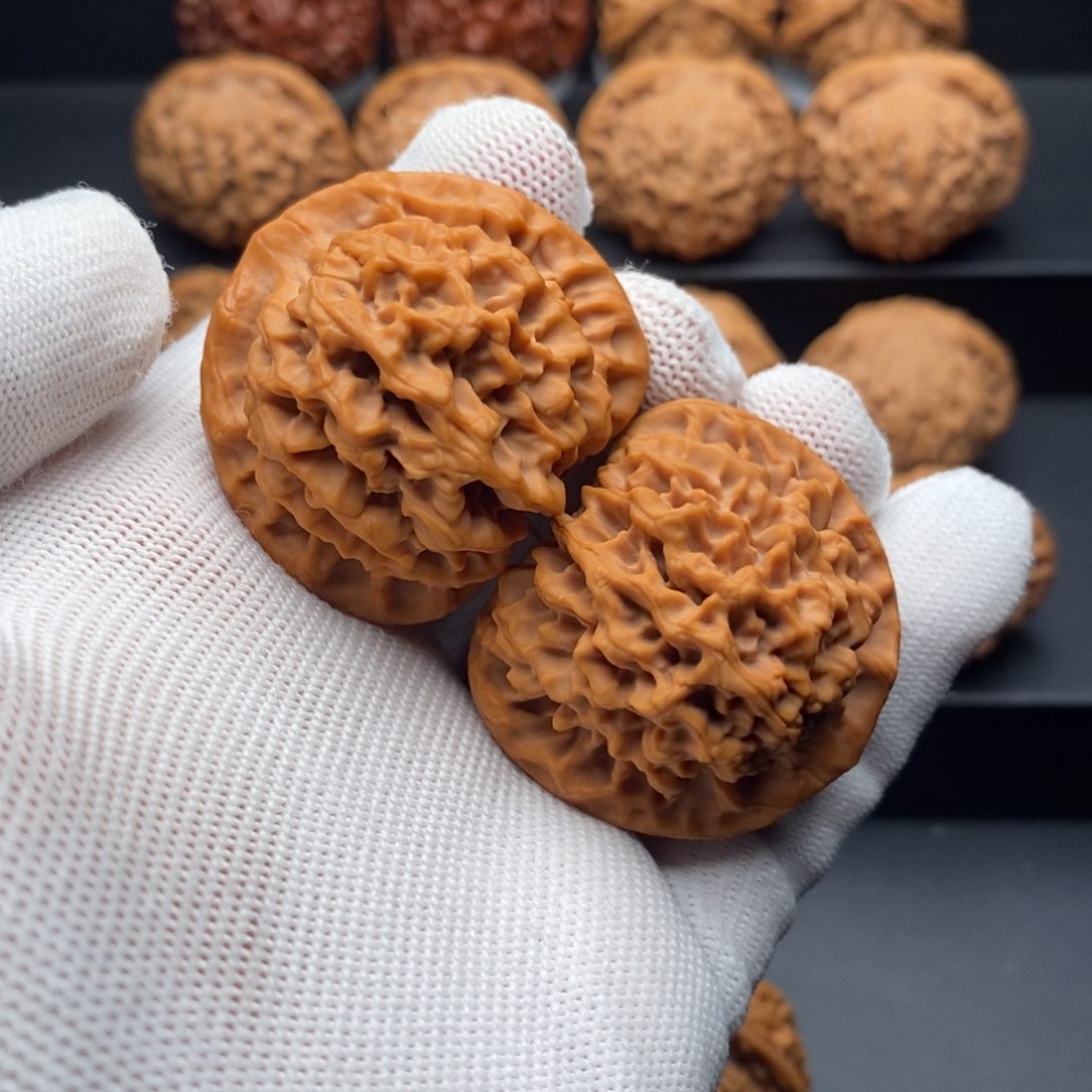 文玩核桃把件活**里秦闷