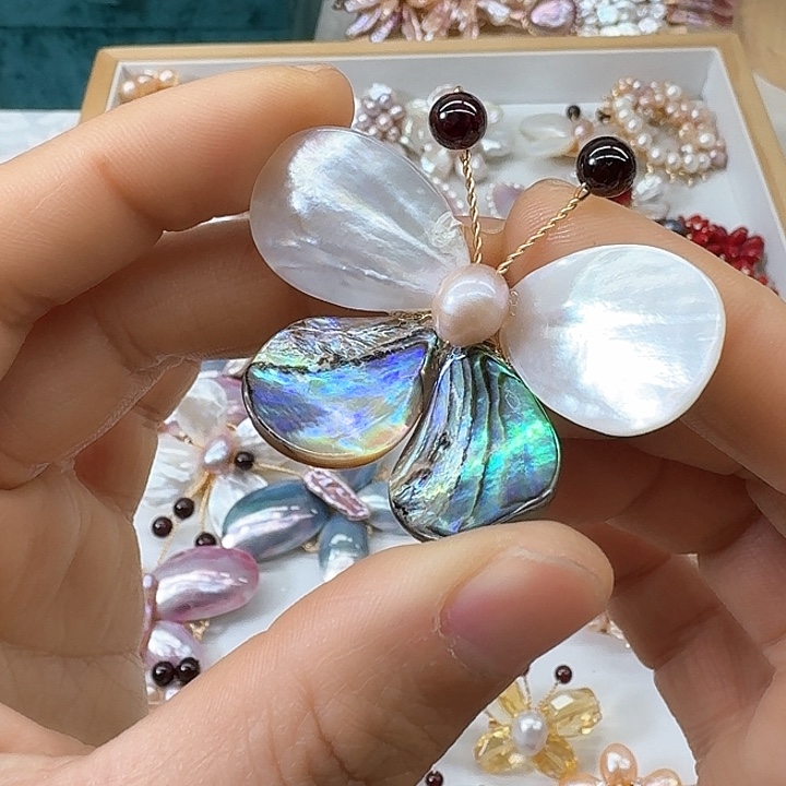 淡水珍珠胸饰银S925镶嵌