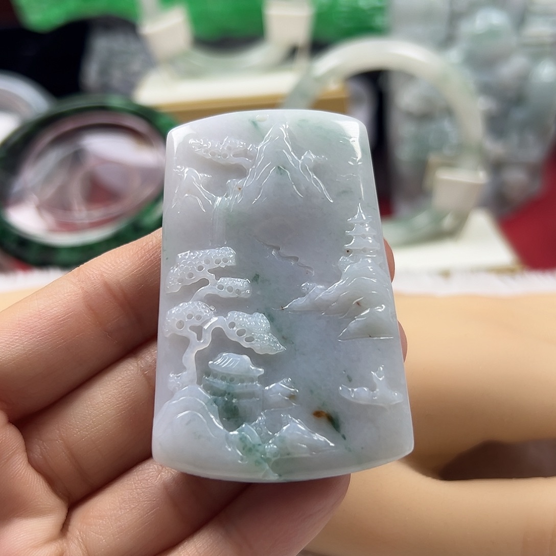 颈饰未镶嵌翡翠缅甸天然翡翠山水