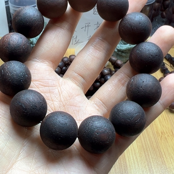 藤类降真香18红黑油圆珠