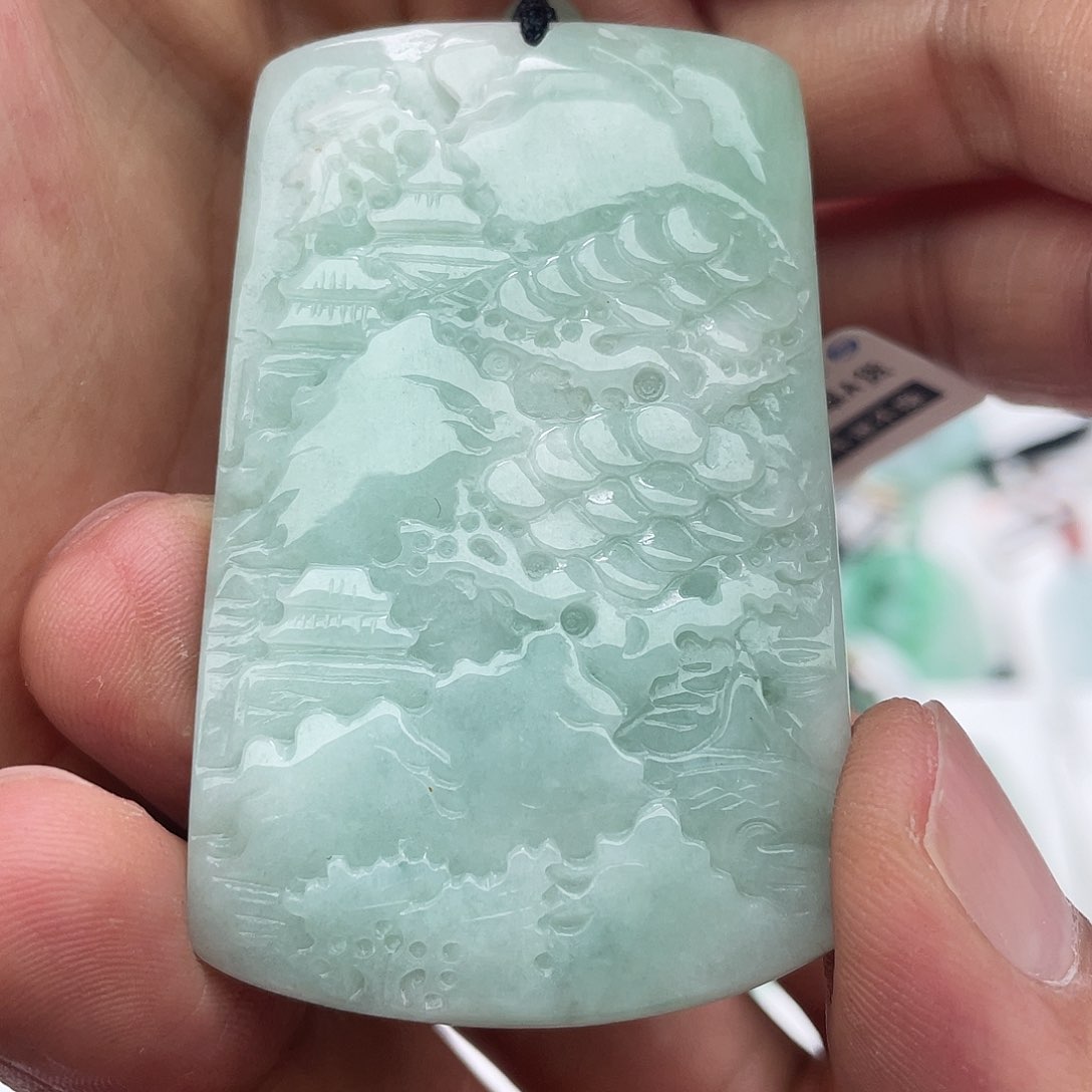 翡翠未镶嵌颈饰翡翠