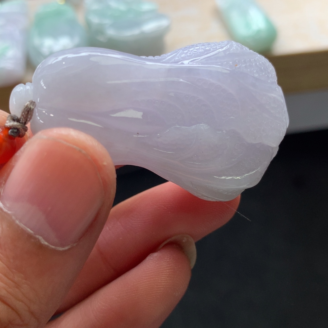 翡翠未镶嵌颈饰吊坠