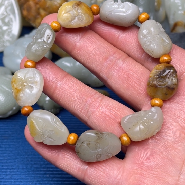 颈饰未镶嵌和田玉