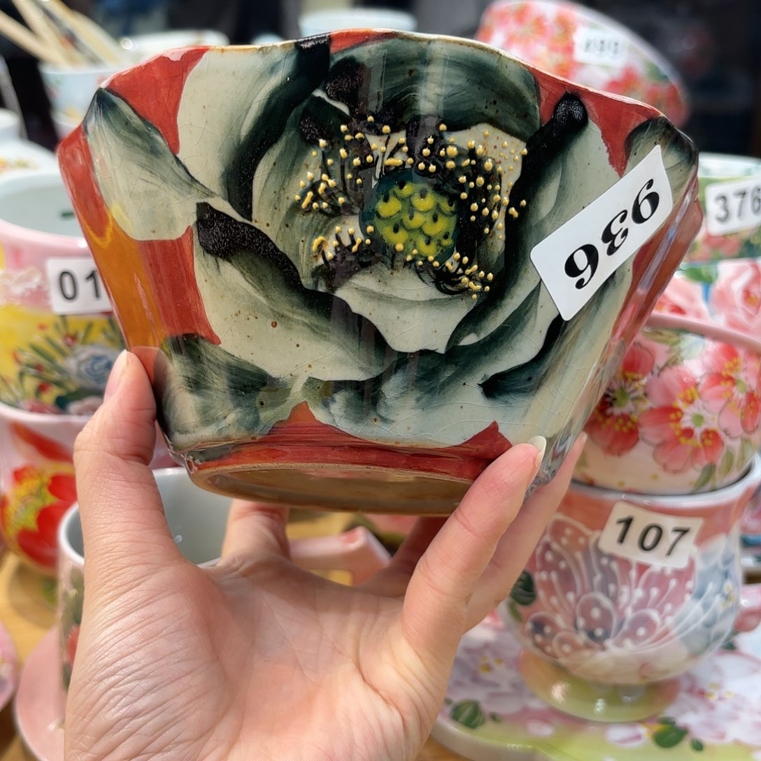 瓷片兔兔盖茨，兔兔