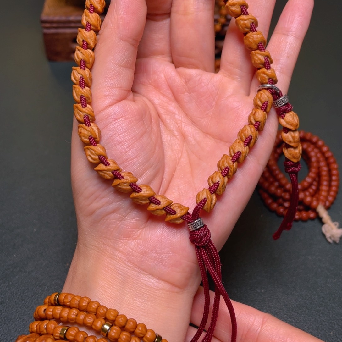 柏香籽/百香籽吊坠蛇骨配饰手持