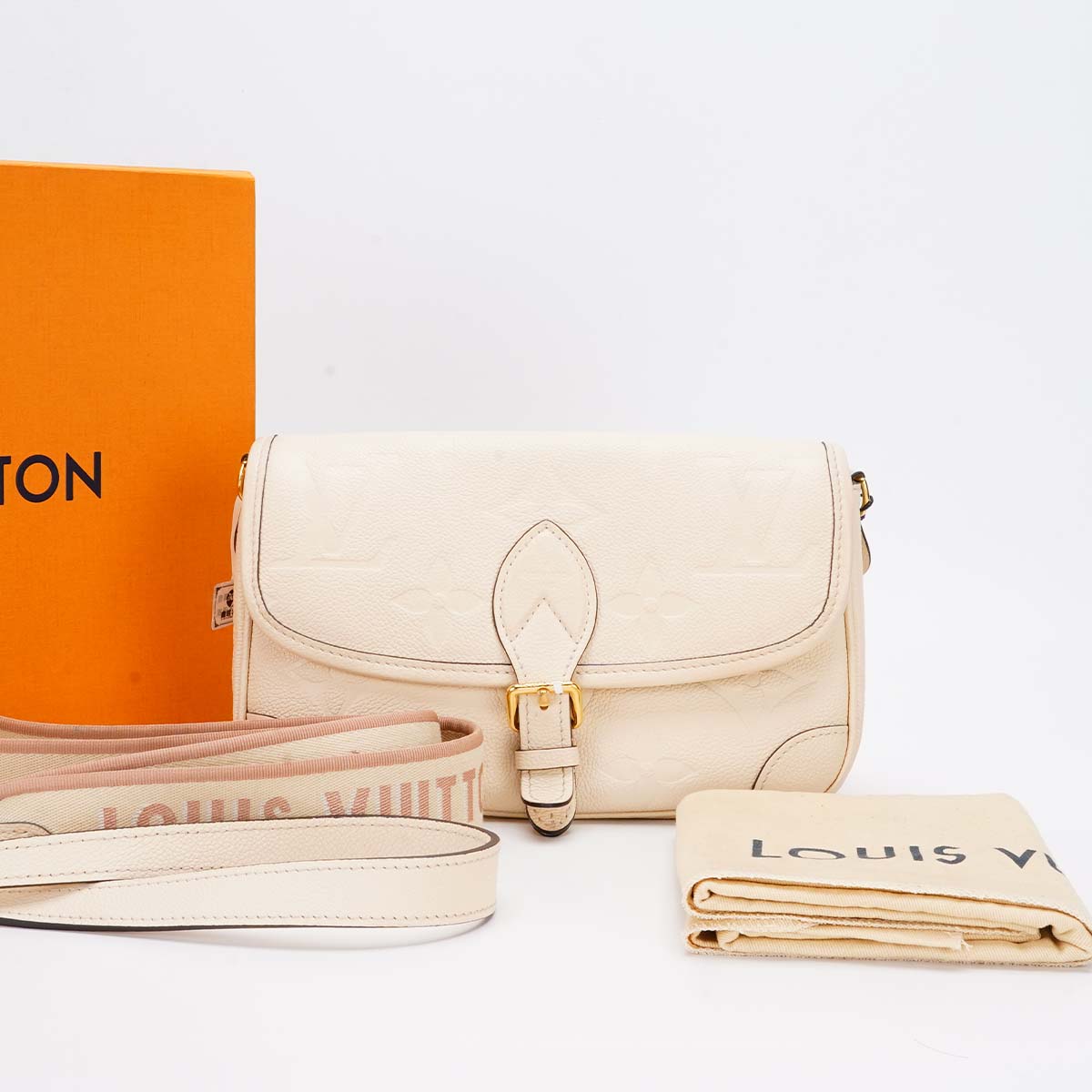 95新 LouisVuitton/路易威登 Diane法棍包全皮款/BGK115070002