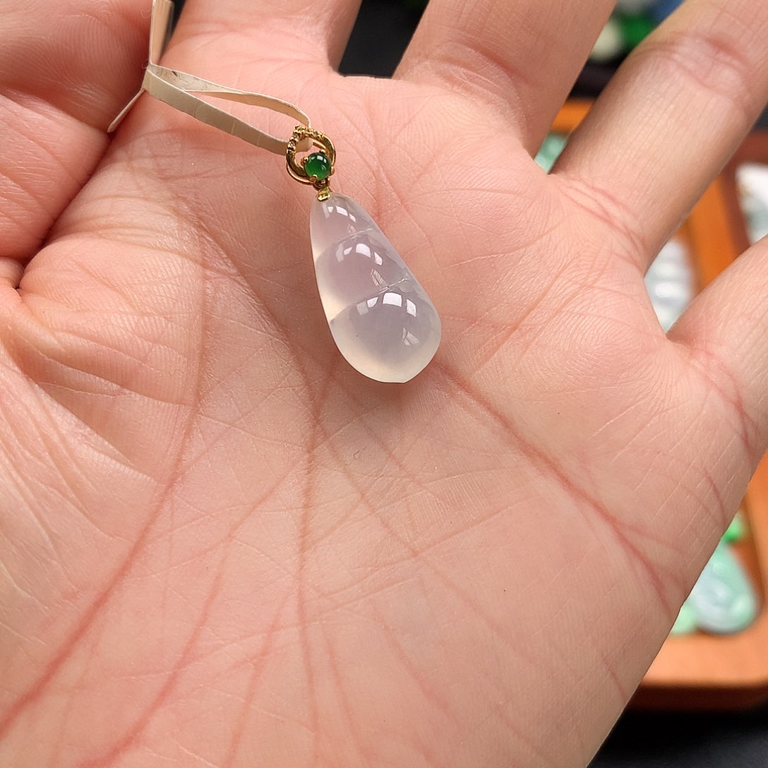 吊坠(不含链)未镶嵌翡翠福豆