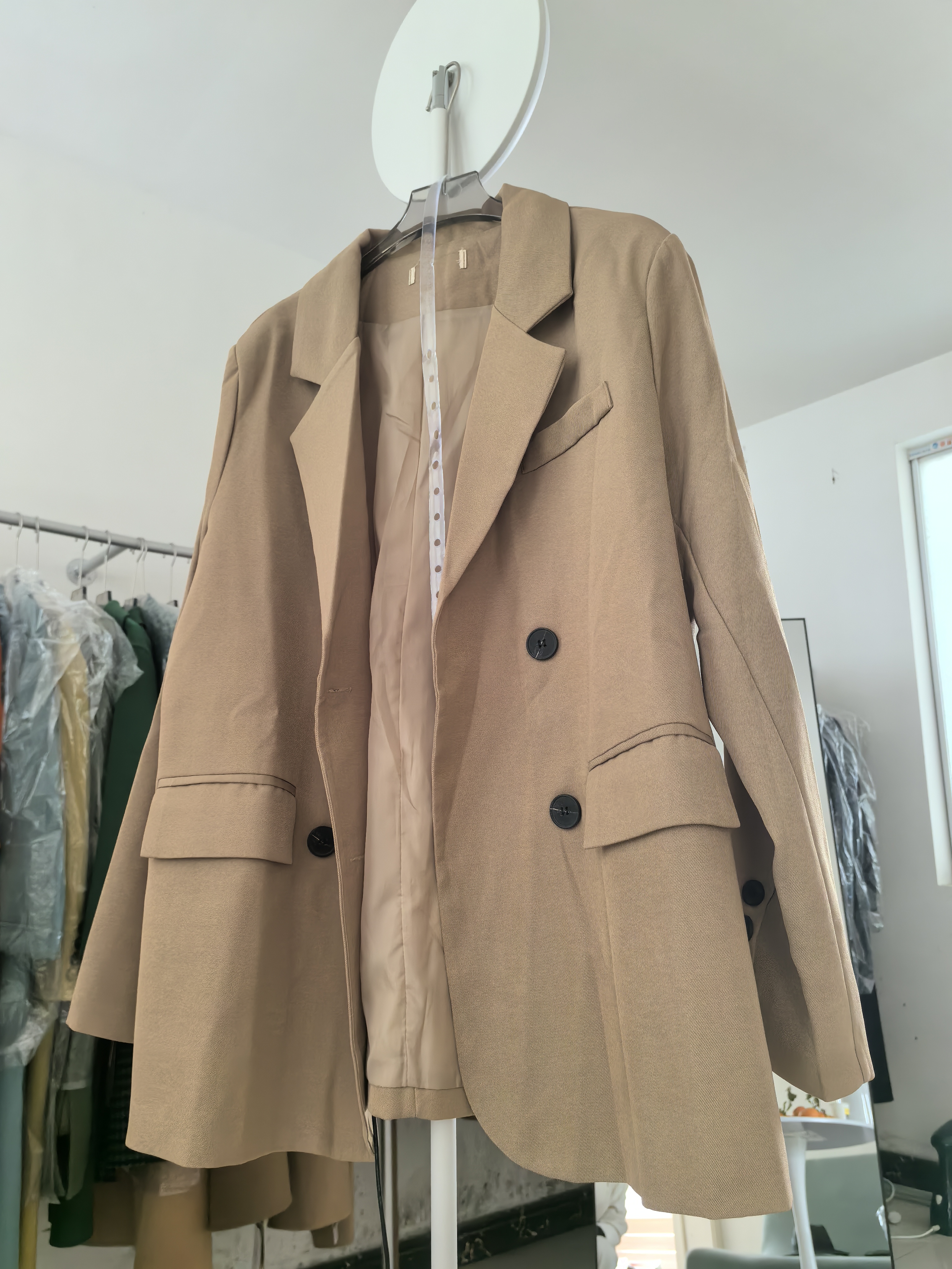 一线品牌撤柜，剪标女装清仓，手慢无