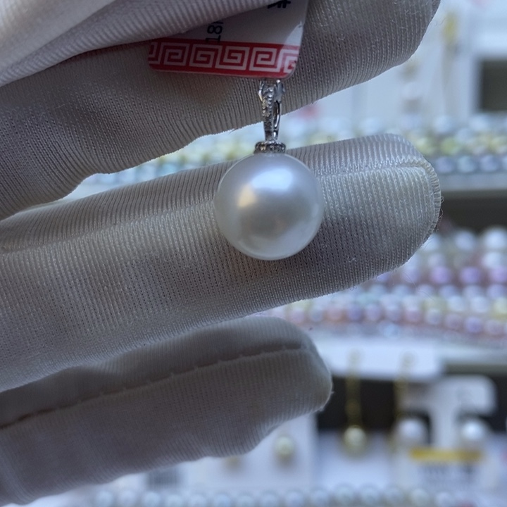 淡水珍珠吊坠(赠链)18K金镶嵌心*