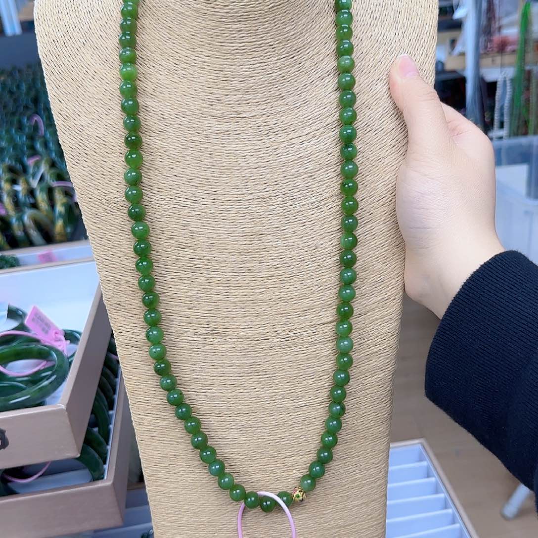 和田玉（碧玉）串珠未镶嵌