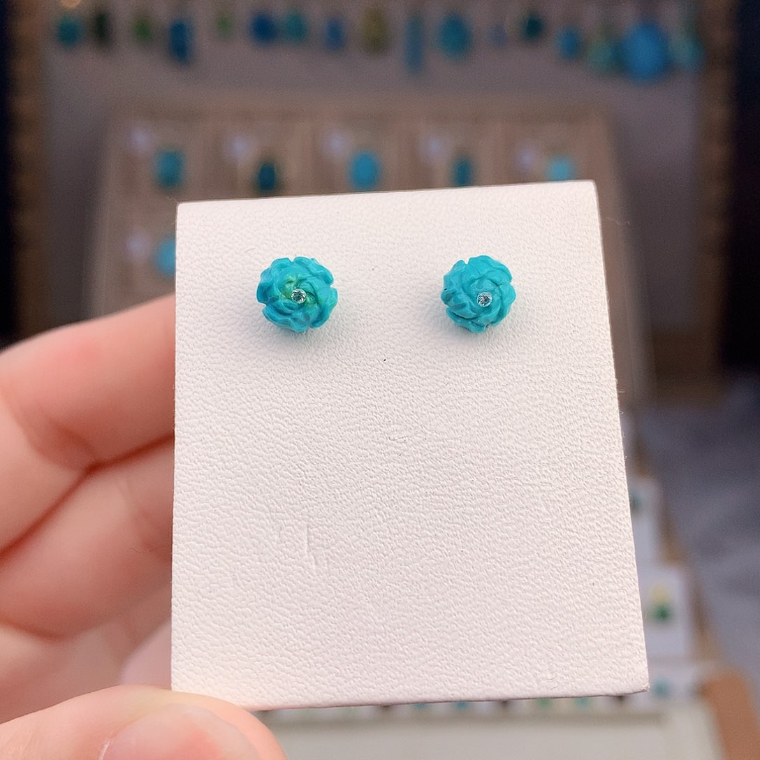 绿松石18K金镶嵌戒指