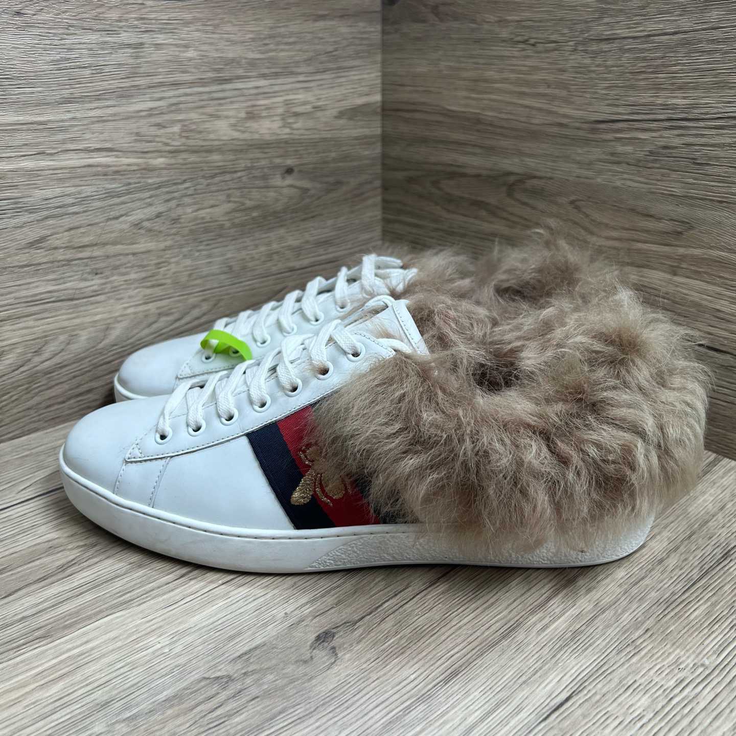 99新 GUCCI/古驰 ACE 蜜蜂刺绣毛绒小白鞋 43.5码