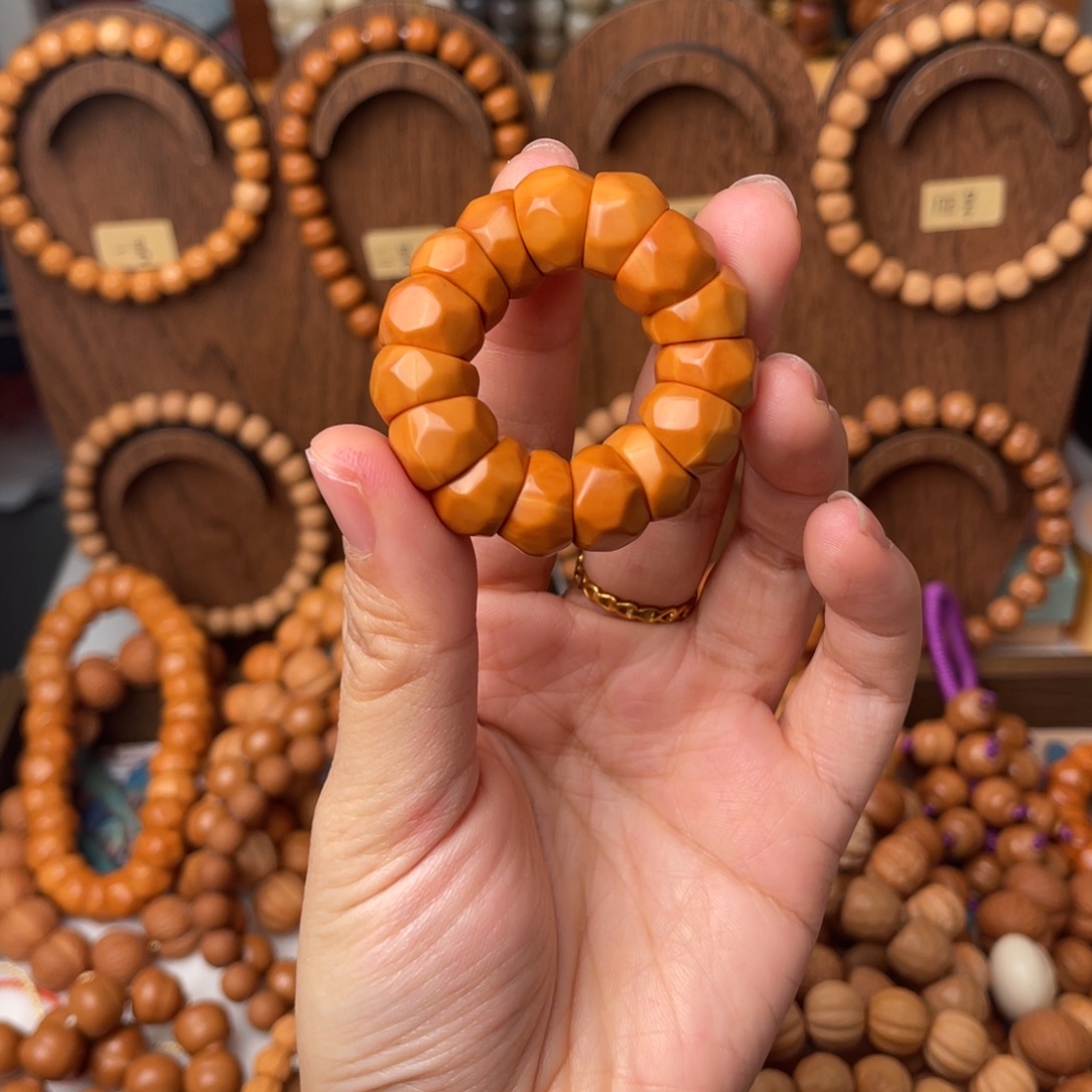 吊坠星月菩提大肠手捻