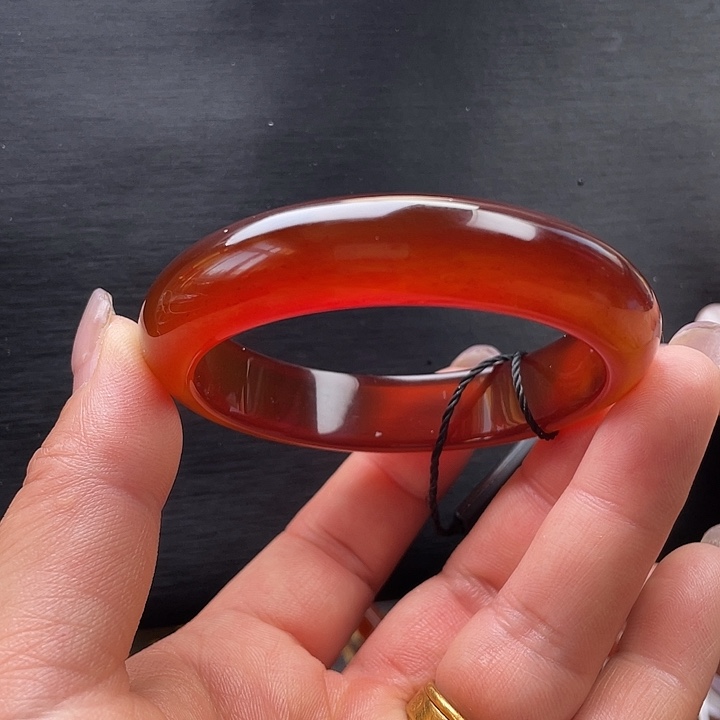 玛瑙/玉髓未镶嵌手镯55.7