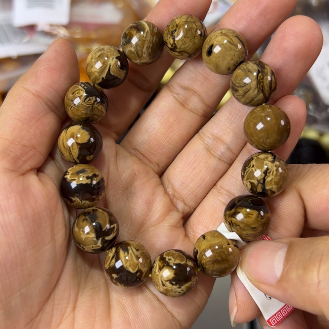 未镶嵌琥珀珠宝奇石55