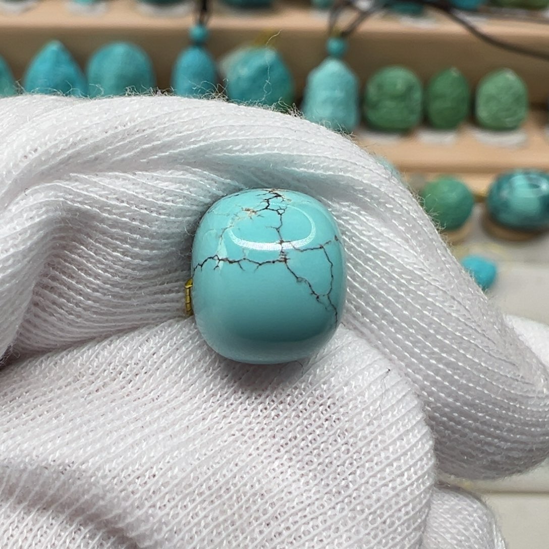 绿松石配饰未镶嵌