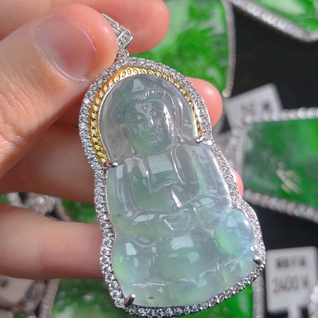 翡翠颈饰未镶嵌观音