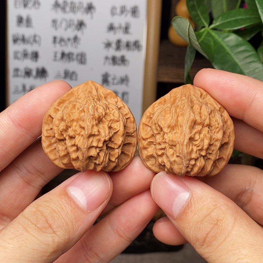 文玩核桃吊坠火焰马蹄