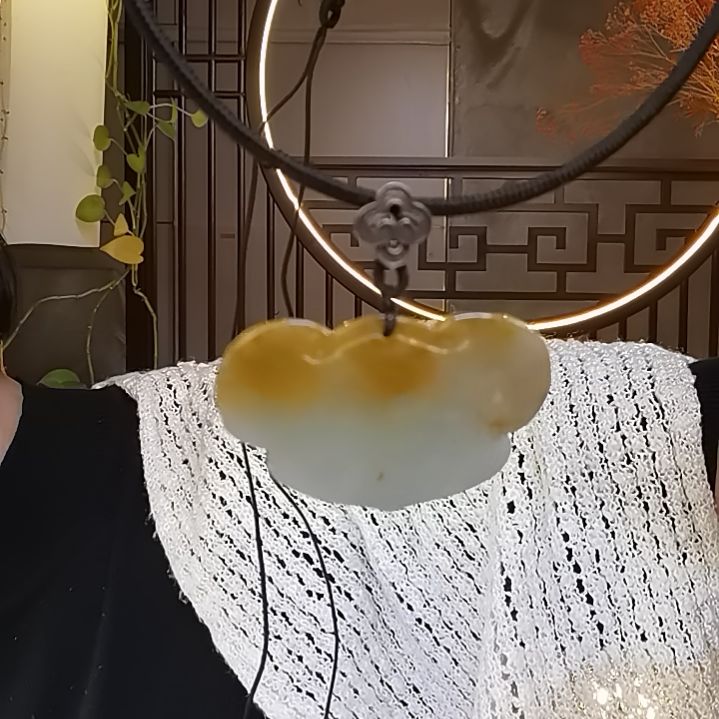 翡翠颈饰未镶嵌！！！