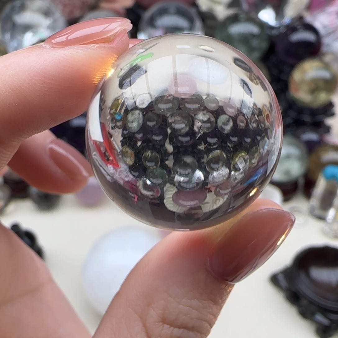 陆***娉水晶未镶嵌摆件a777