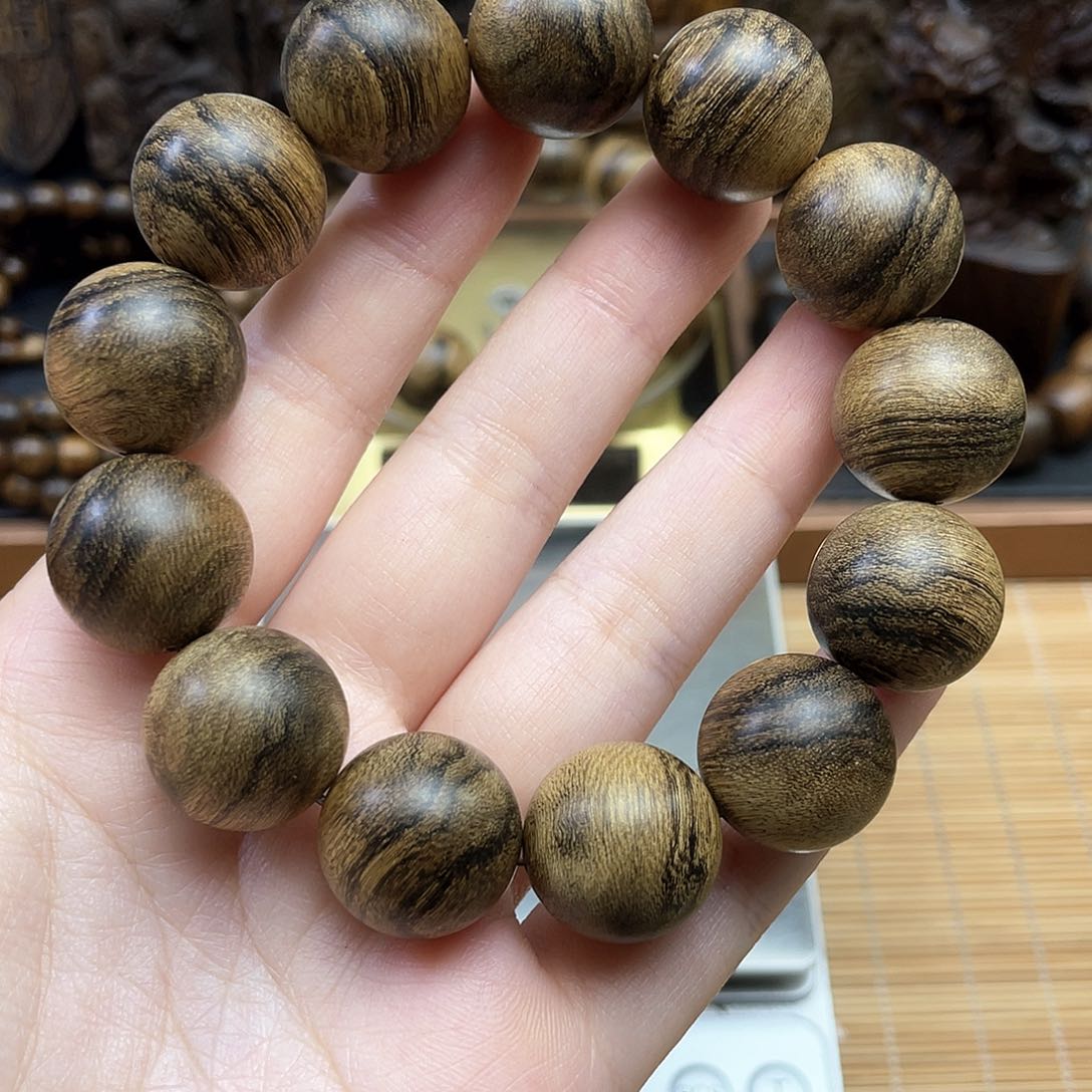 手串沉香丑*爸达拉干沉香