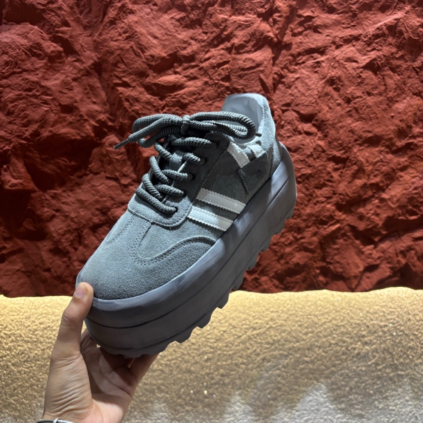 3233增高拼色板鞋圆头厚底休闲板鞋休闲鞋欧若精灵风