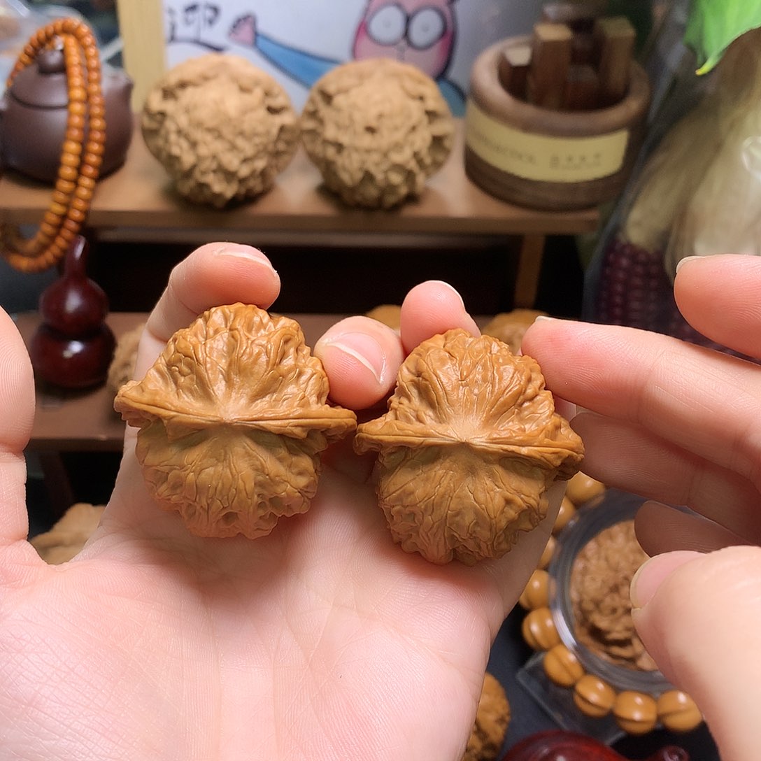 文玩核桃吊坠野狼41