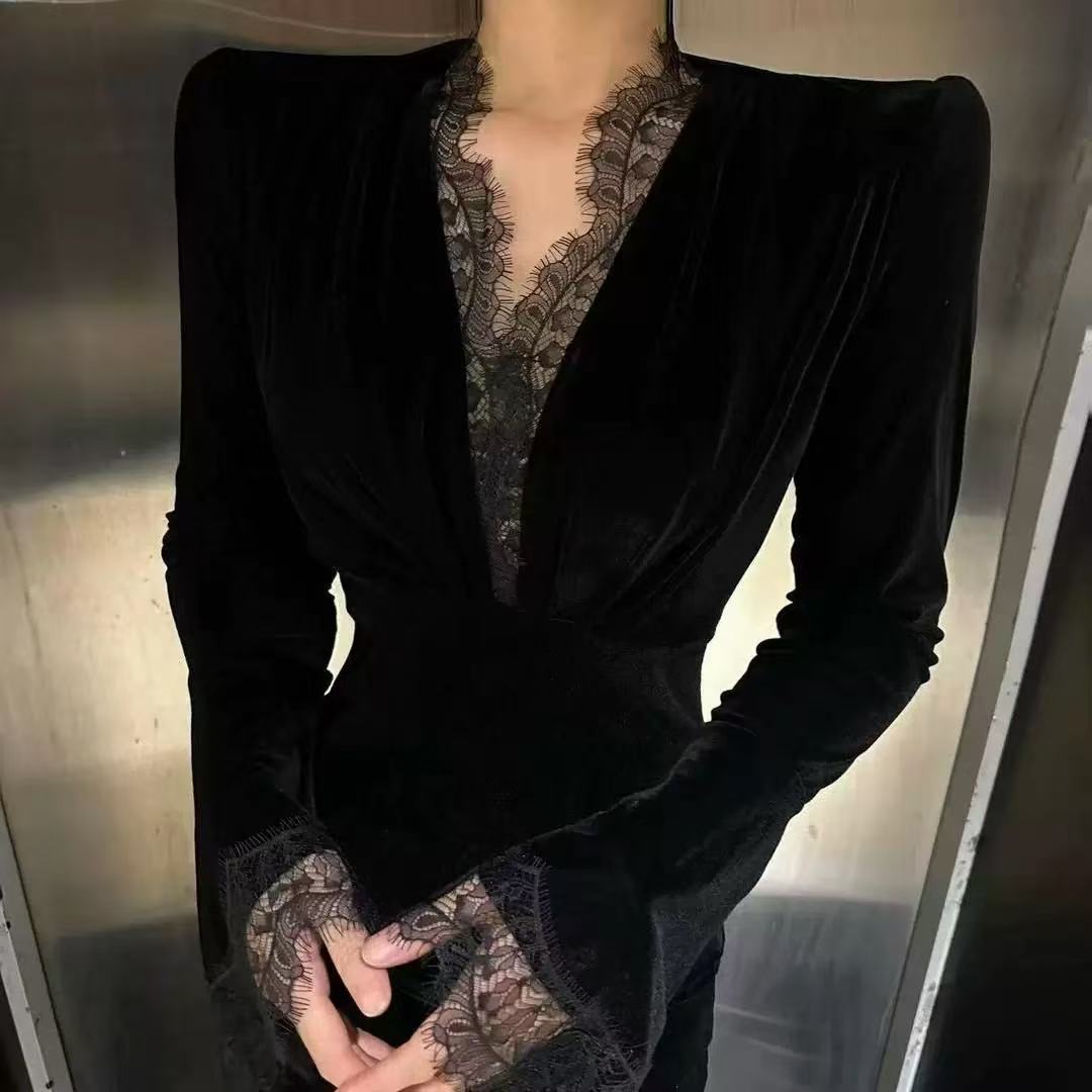 70680冬装内搭法式高级感蕾丝拼接v领气质长袖打底衫2025新款NJ