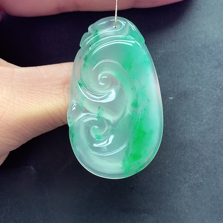 颈饰未镶嵌石英质玉