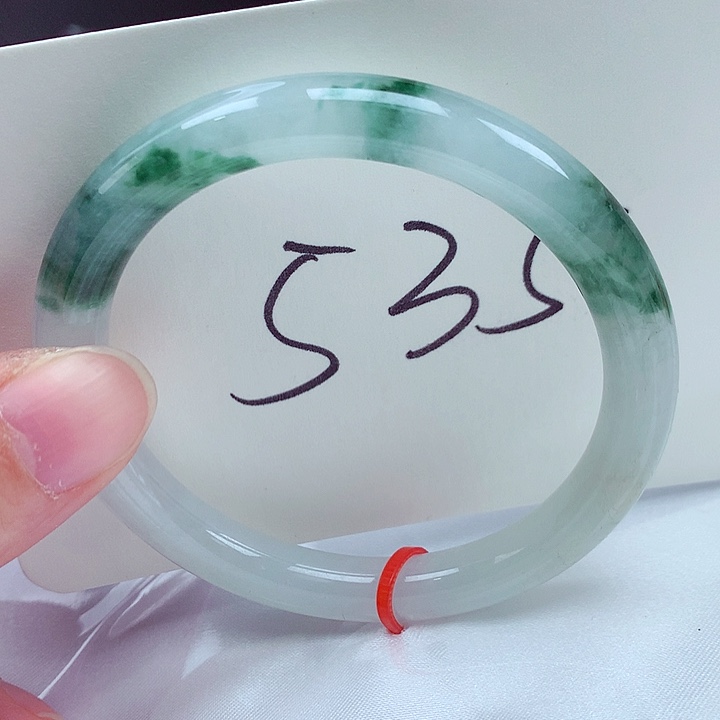 翡翠未镶嵌手镯翡翠