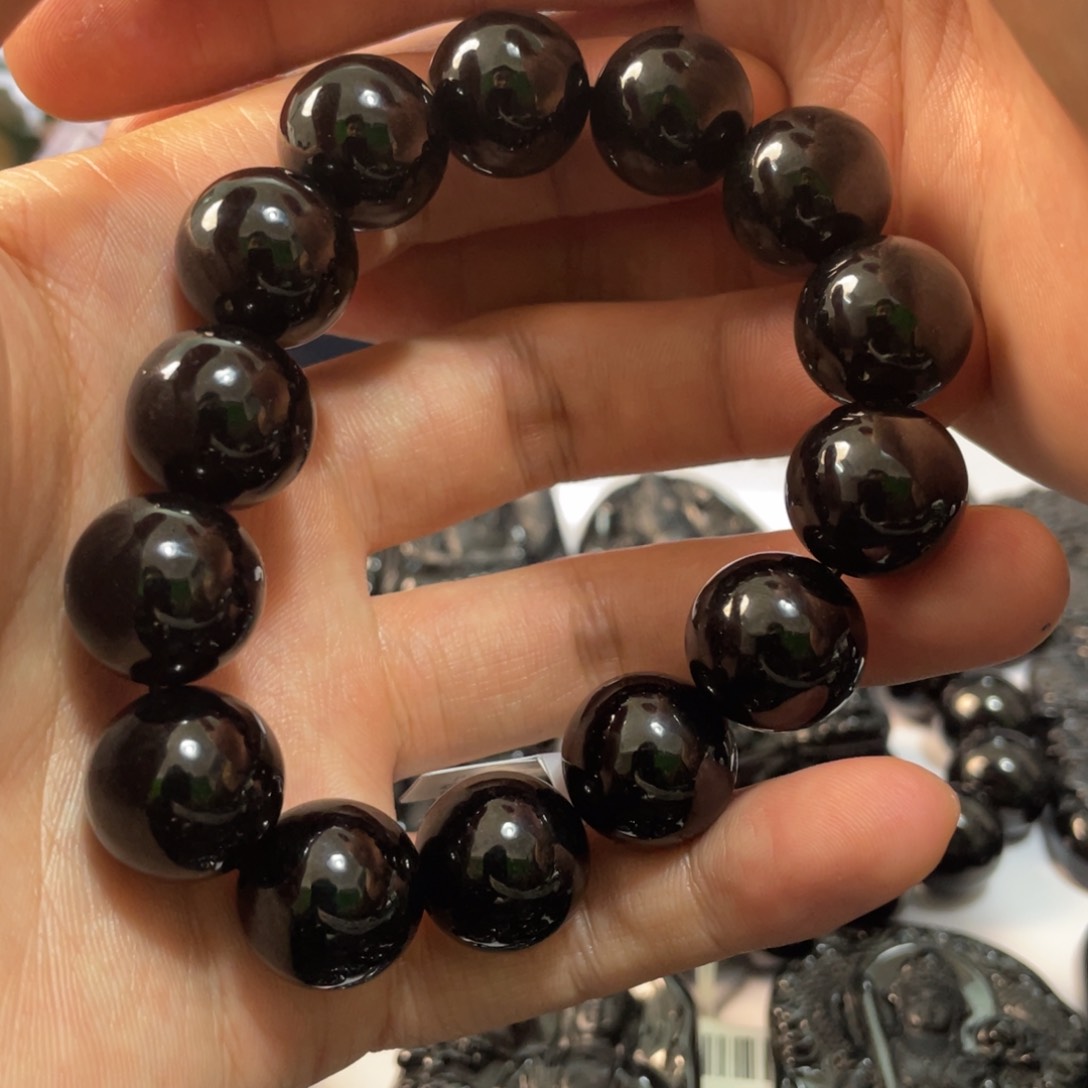 翡翠吊坠(不含链)未镶嵌卡15左右