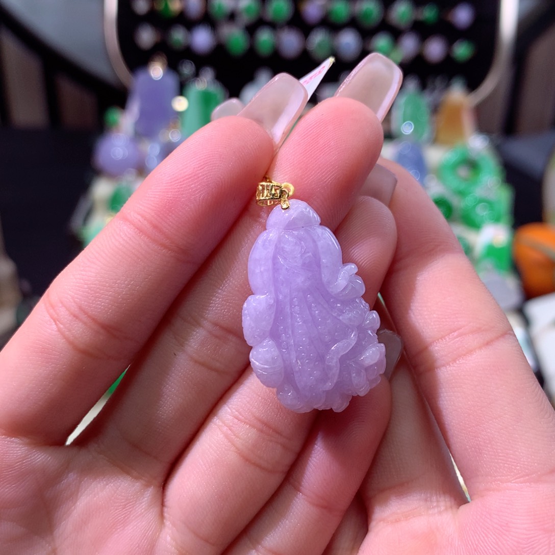 翡翠颈饰18K金镶嵌翡翠