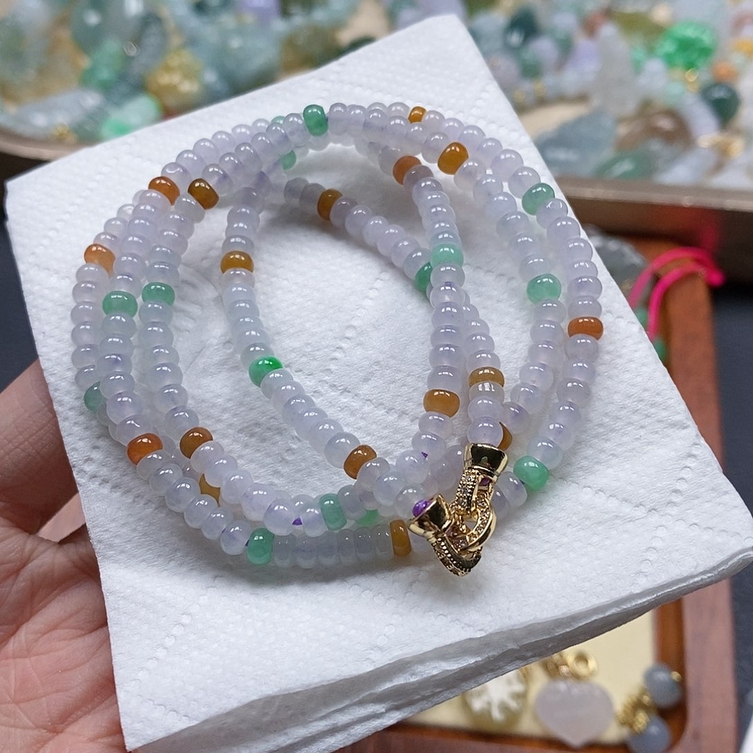 翡翠颈饰未镶嵌M****G闪