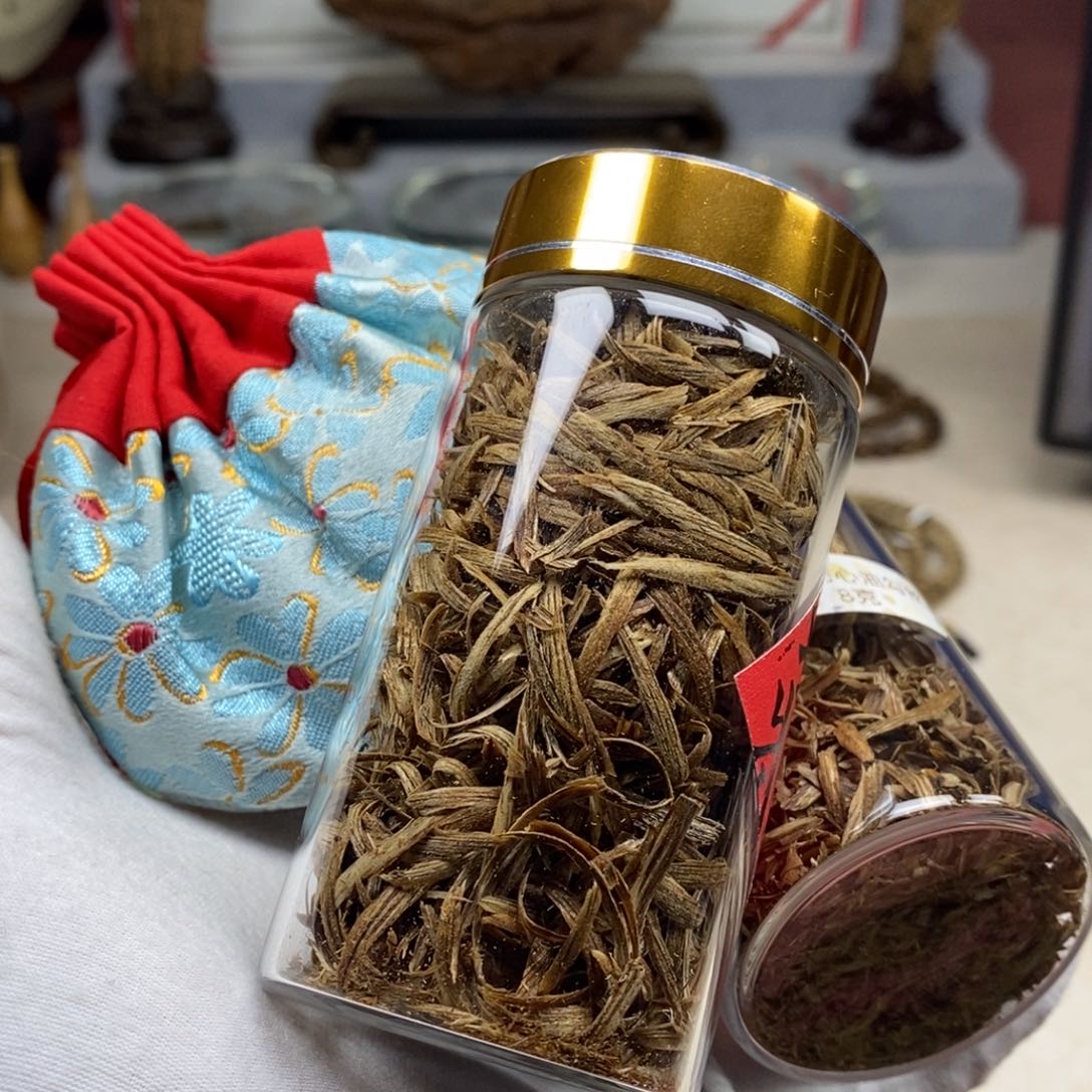 木海nan树心油勾丝 16克 +香包