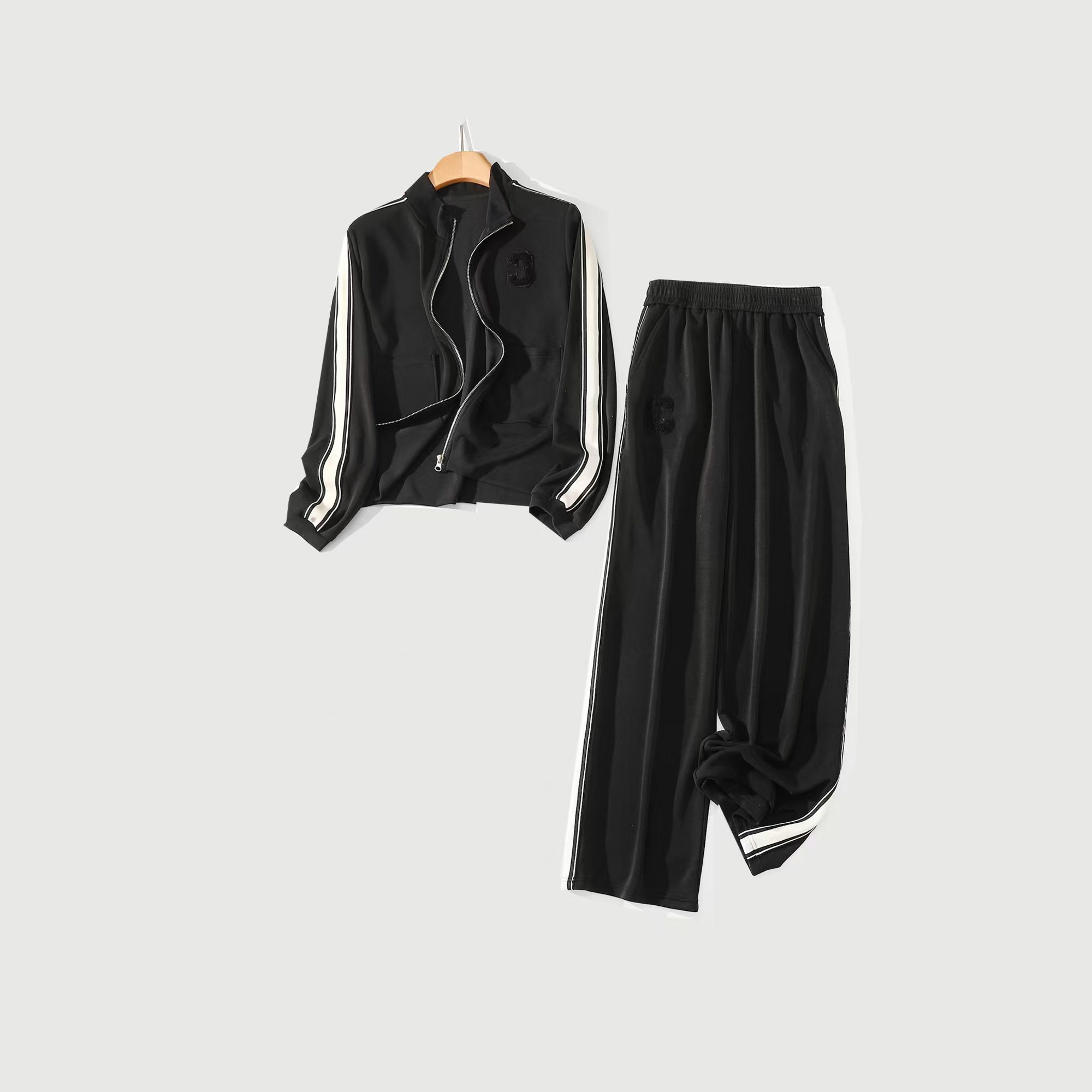 8032 春季新款女士气场强大ins潮流套装 三楼