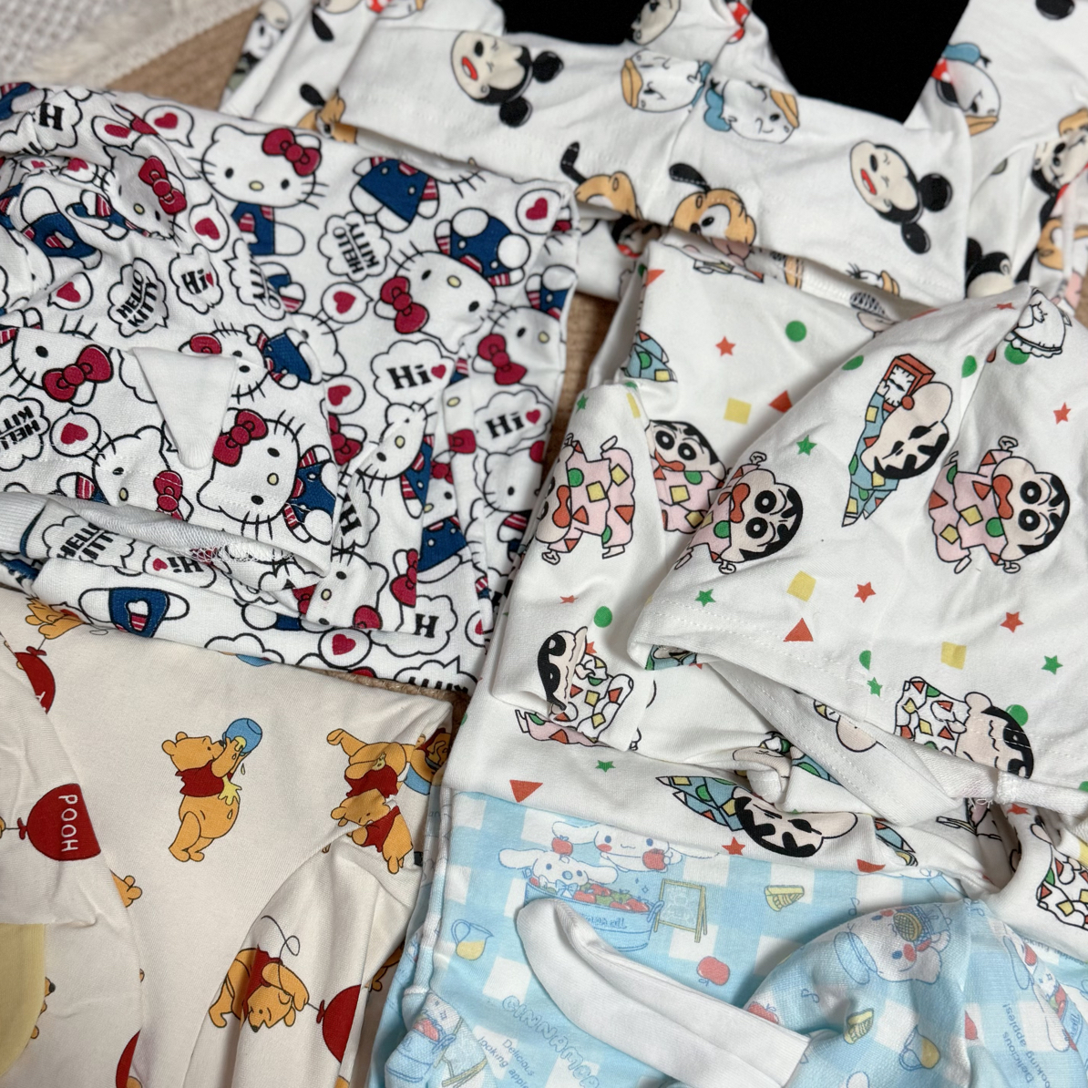 新款的宝宝外出服5个花色