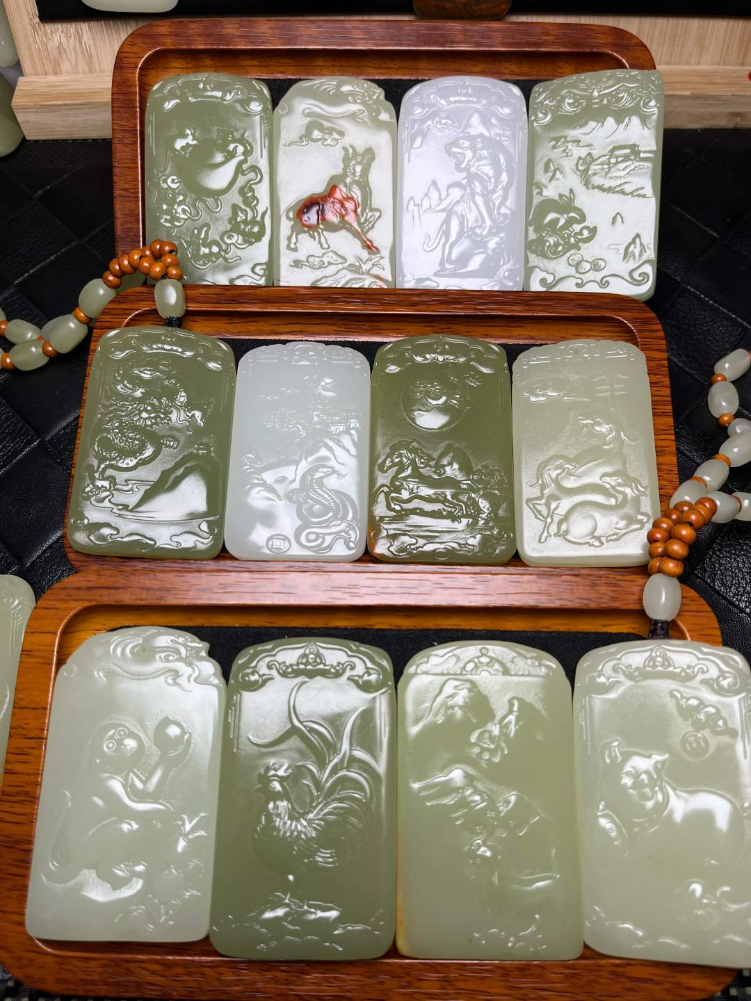 只买单纯的吊坠，没带链子，属的性质。木质吊坠 守护【直播选款】