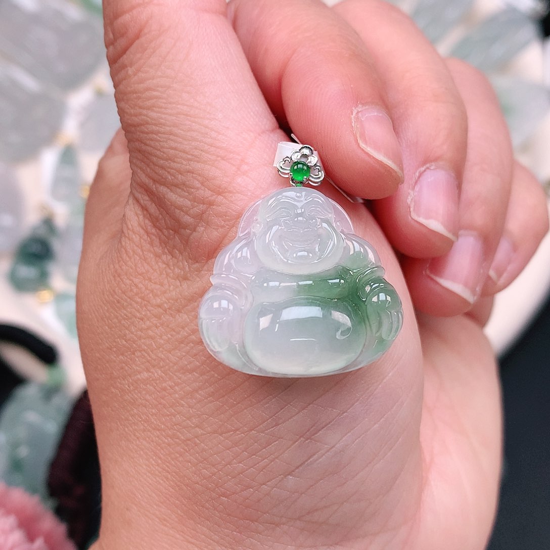 翡翠颈饰18K金镶嵌冰胶飘绿佛公