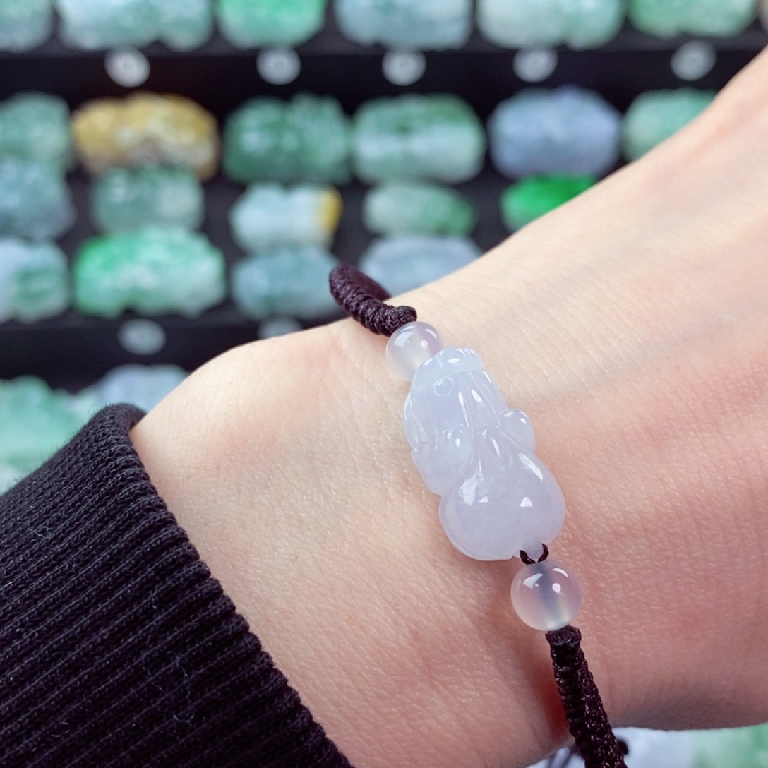 翡翠颈饰未镶嵌天然