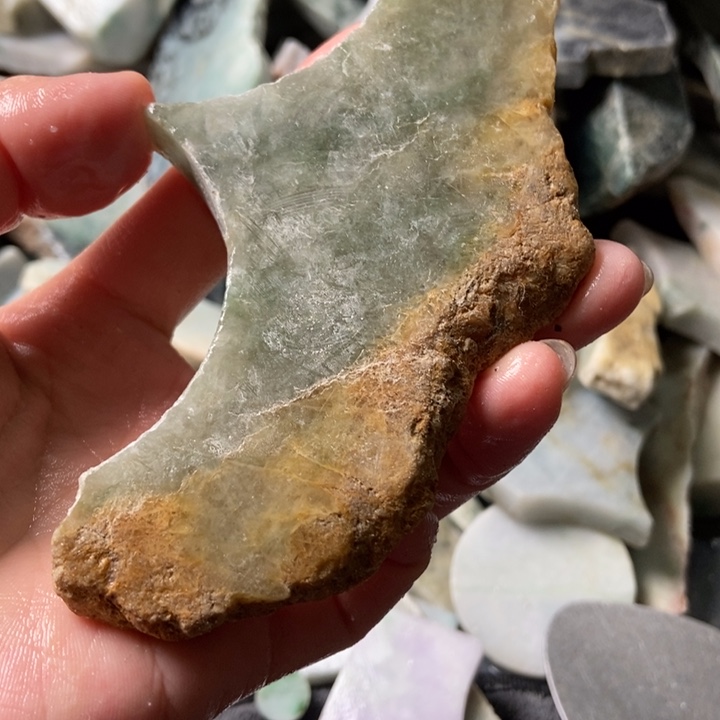 翡翠颈饰未镶嵌天然翡翠