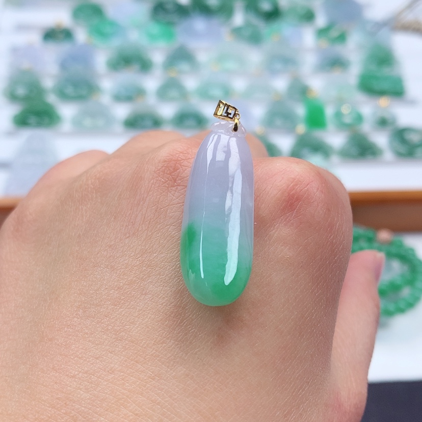 【闪购商品】翡翠吊坠(赠链)18K金镶嵌