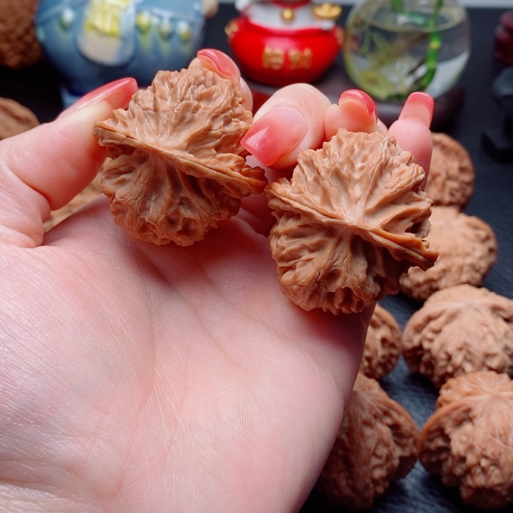 核桃山地果苹果园40