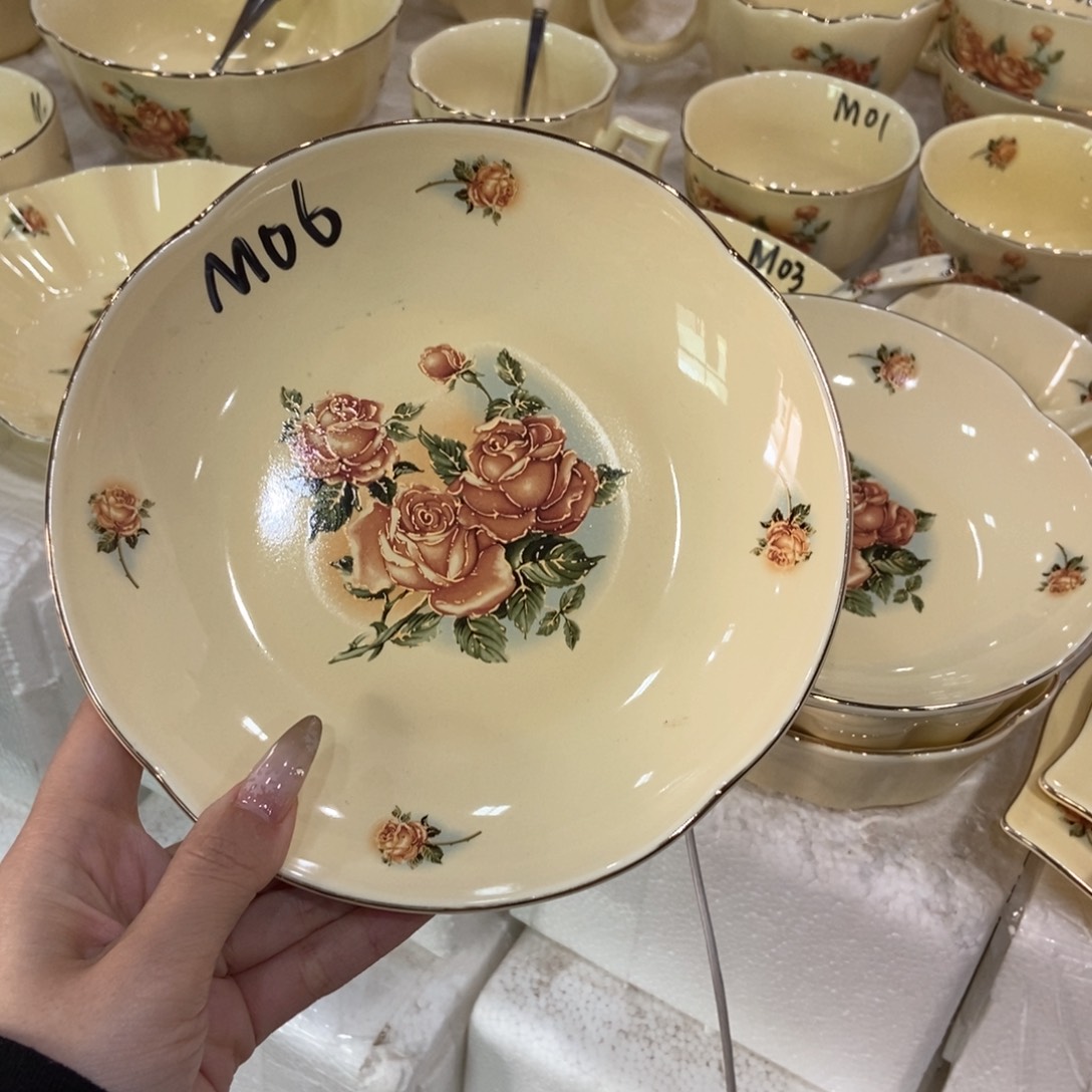 星博陶瓷…………………06