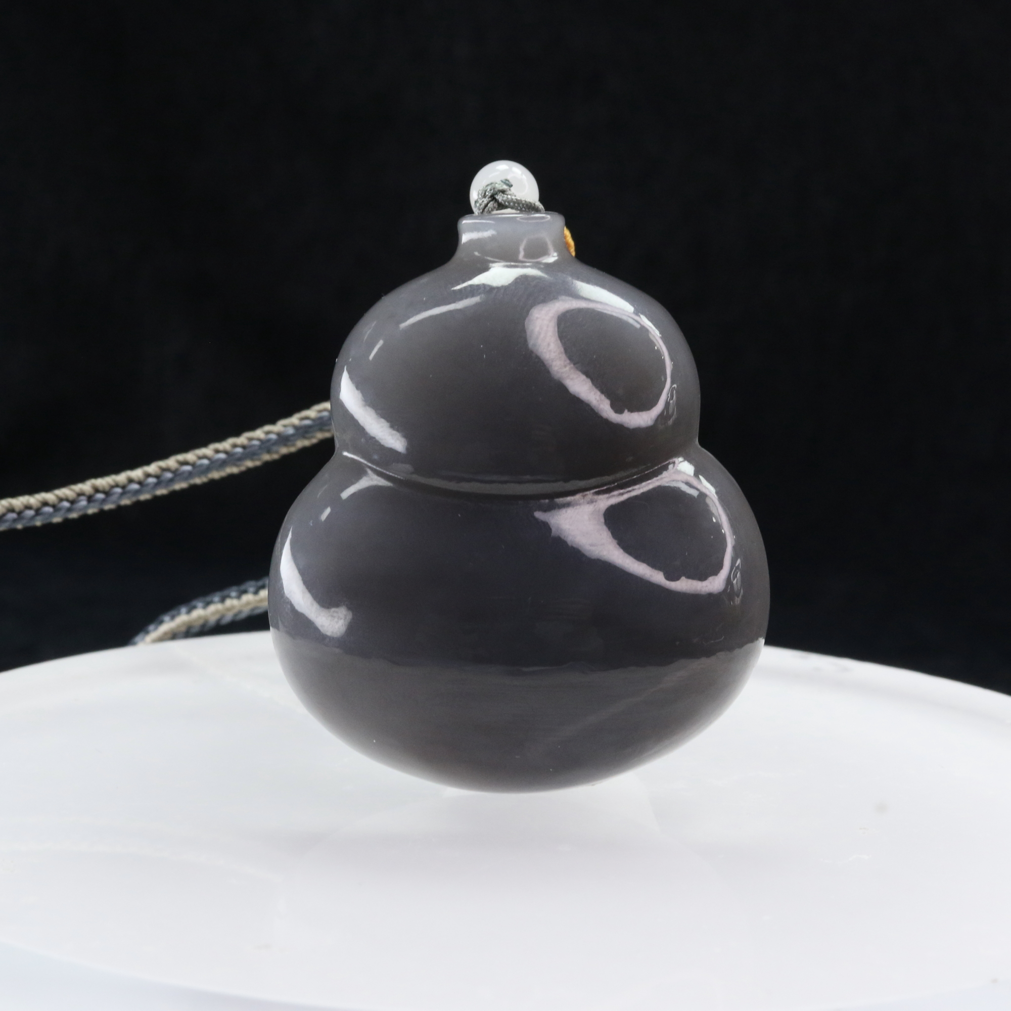 4和田玉浓烟紫葫芦吊坠/600528北京中保拍卖