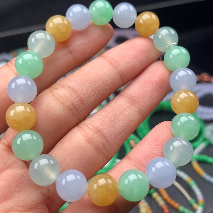 翡翠手镯未镶嵌卡